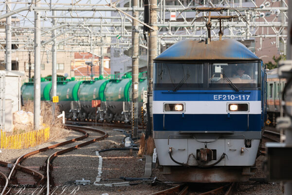 EF210-117 8079レ 拝島駅