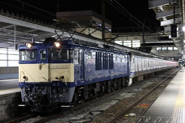 EF64-1032　長野駅