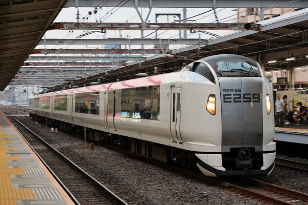 2024.7.27 18:24撮影 4012M 市川駅