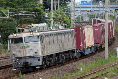 EF81-303香椎カーブ