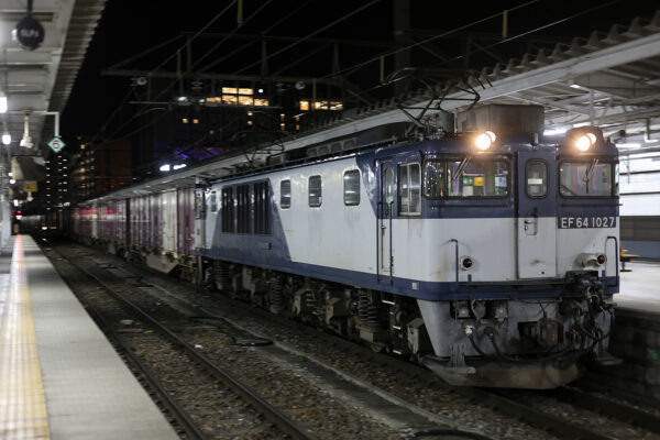 EF64-1027 80レ 長野駅