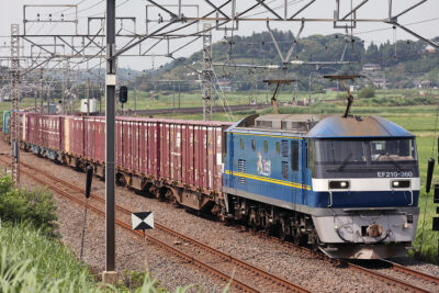 EF210-360