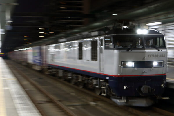 2025.8.22 22:20撮影 4094 吉塚駅