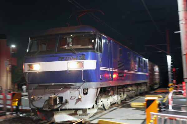 EF210-125