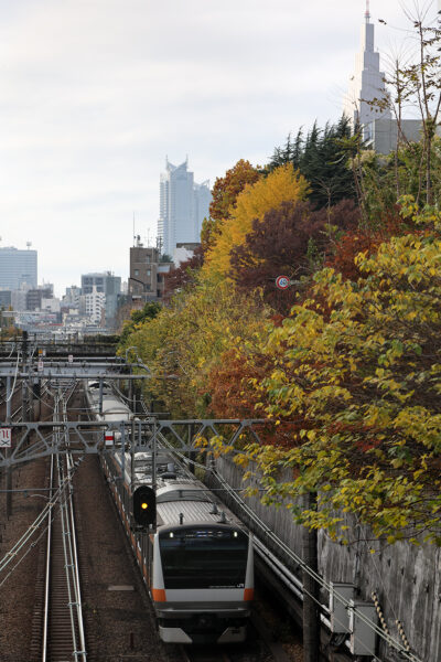 中央快速　千駄ヶ谷～信濃町間