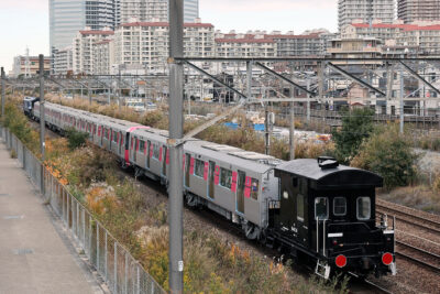 2025.11.29 13:11撮影 9864レ 鶴見～新鶴見間（後追い）