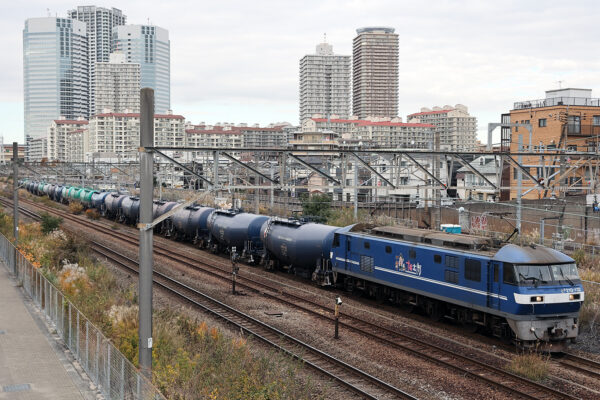 2025.11.29 13:18撮影 5582レ 新鶴見~尻手間