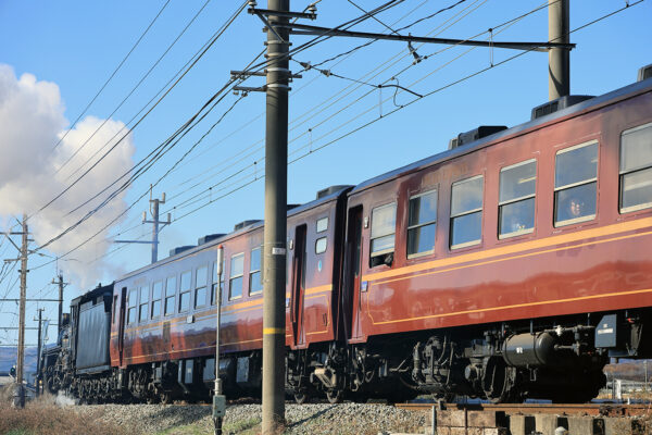 2025.12.6 10:43撮影 5001レ ふかや花園~小前田間(後追い)