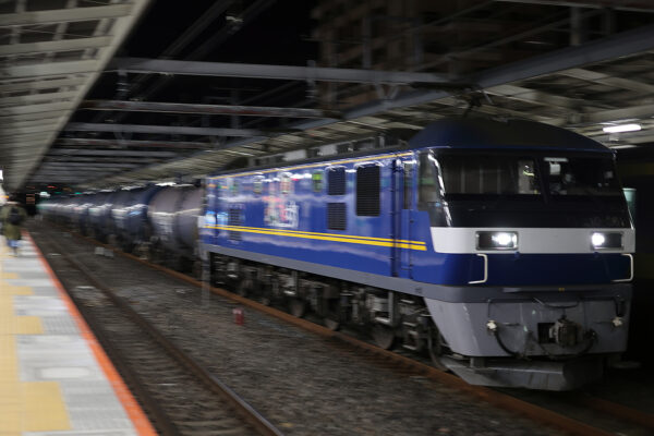 2026.1.8 21:01撮影 5972レ 市川駅