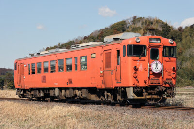 キハ40「さくら」 591A 上総久保～高滝間